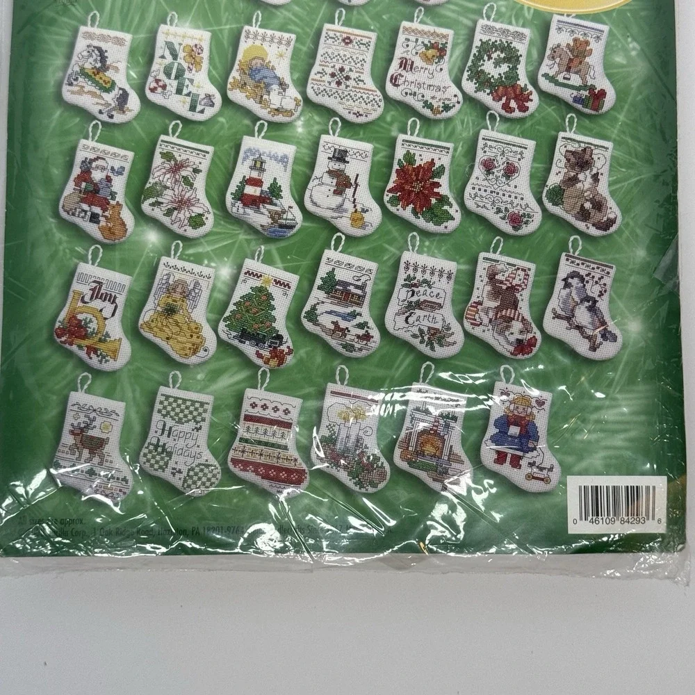 Bucilla Counted Cross Stitch Kit #84293 30 Tiny Christmas Stocking‎ Ornaments